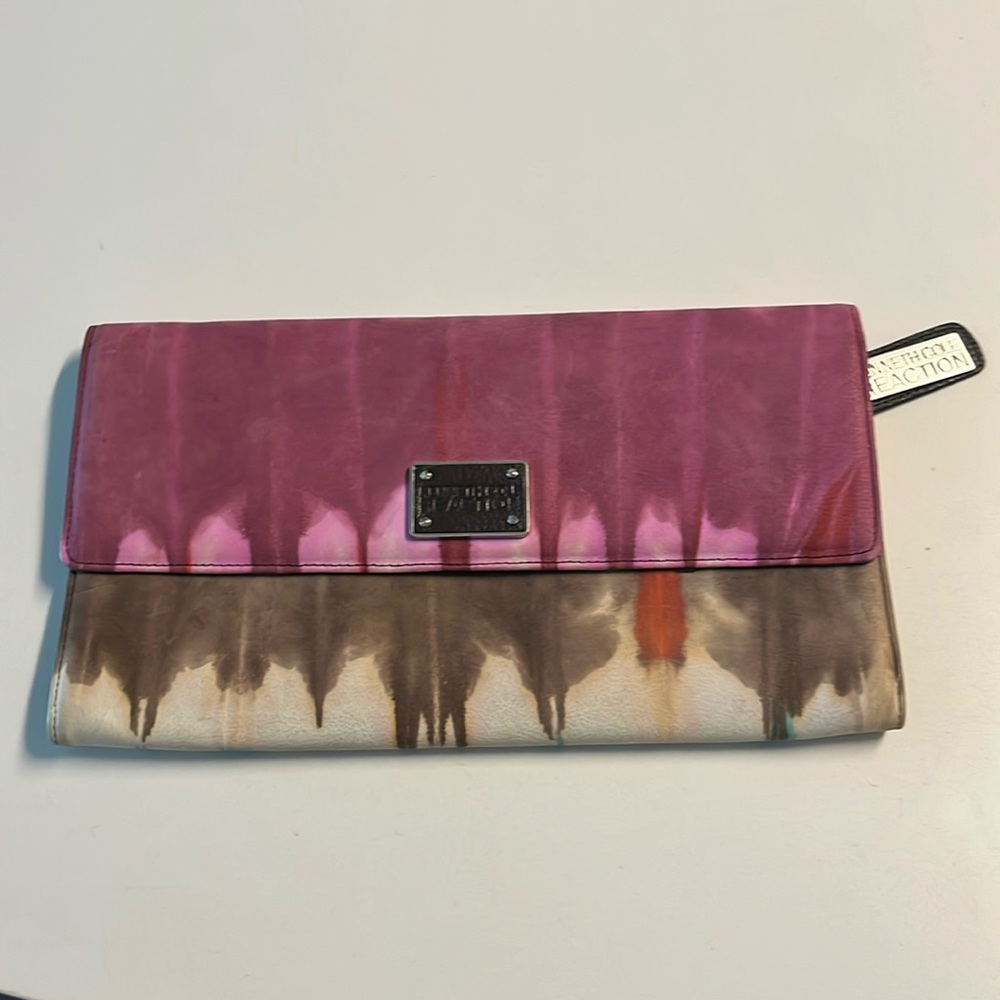 Kenneth Cole reaction clutch